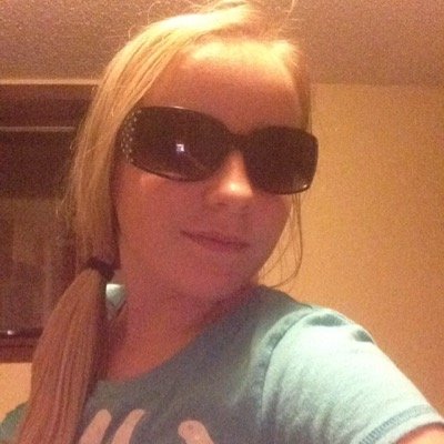 Female , Single , 12 Years Old , LOVES 1D and 5SOS !!!