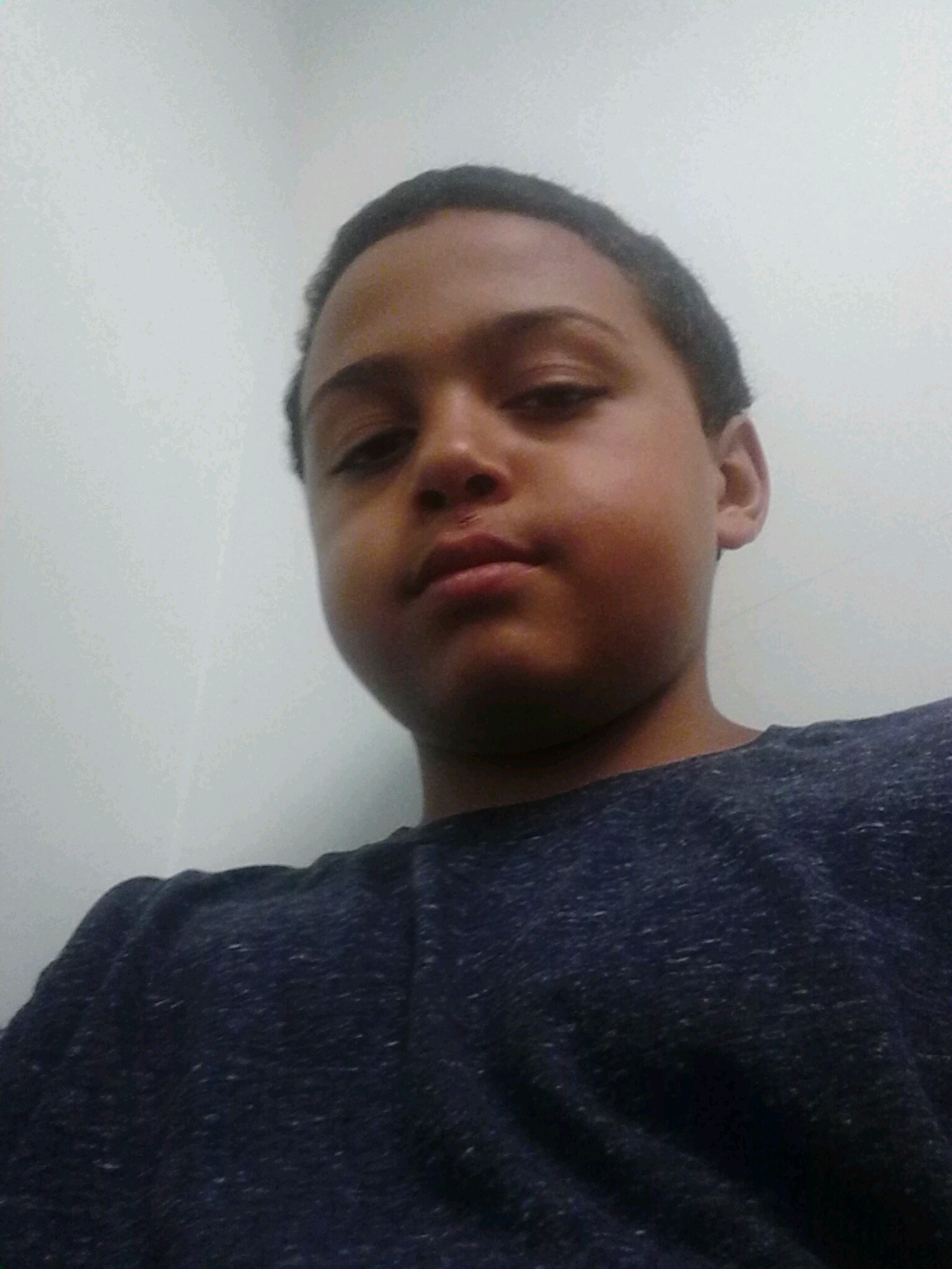 YOLO_only_life's profile picture. young wild free