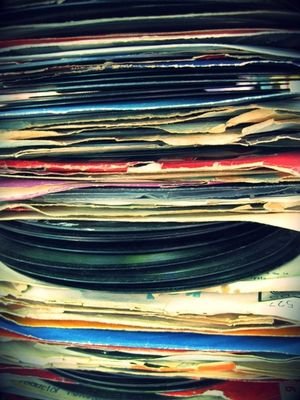 BleachNCologne's profile picture. Lightheartedly reviewing great music. Tweets by @emmatownend. Home of the #FridayPlaylist. Sometimes.