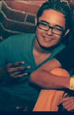 Indo-Mocro//Swalmen//17Jaar//Singel//IG: Pinda0475//Snap: azizgeeraets//
