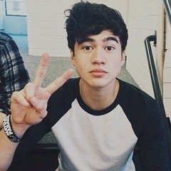 • como você é muito rebelde e veio ler a bio, aproveita e lê a minha fic c o 5sos • se gostar dê fav e comente oq achou •