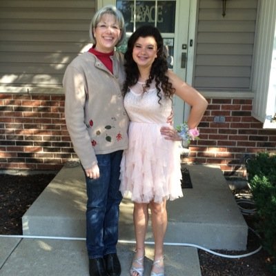 Wife, mom and virtual assistant - love my family -  enjoy reading, quilting, cooking, crafting and yoga