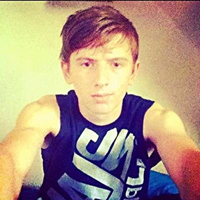 @JamesArthur23 followed me 2/11/14 @iammikeyfusco followed me on 10/11/14 LEADER OF FE4R CLAN ON BLACK OPS 2