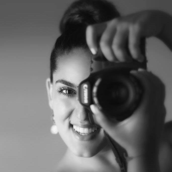 I am an outdoor #portrait #photographer and my job is to capture your family's most beautiful moments :) 
(310) 880-7537 http://t.co/A3RuppYqzy