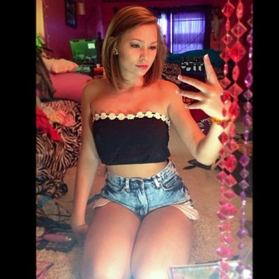 morganpaigee___'s profile picture. Just trying to find my place in this world.