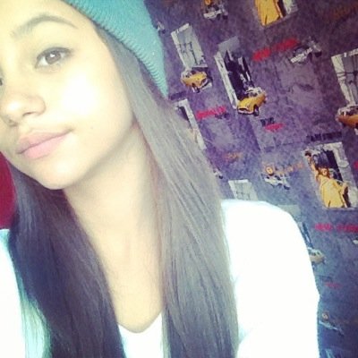 Facebook: ines boons/Instagram: I.N.E.S_B.O.O.N.S/ Snapchat: ines boons/ask: @boonsines