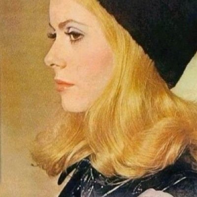 Dr_meem's profile picture. الحياة تـرَقُّـب  .