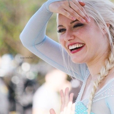 StorybrookeElsa's profile picture. | OUAT | FROZEN | Queen of Arendelle. Gifted with a curse. I'll do whatever it takes to protect my sister, @ARoyalOddity. ❝I'm not bossy, I'm the queen.❞