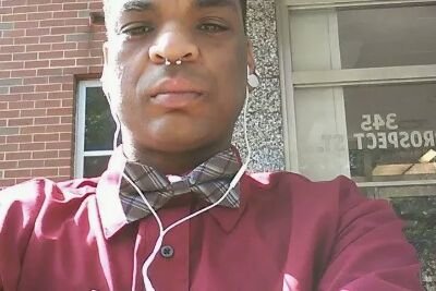 im an up and coming dj... love music... and at this moment in life... doing everything i can to get to where im going.... 

#teamlimitless