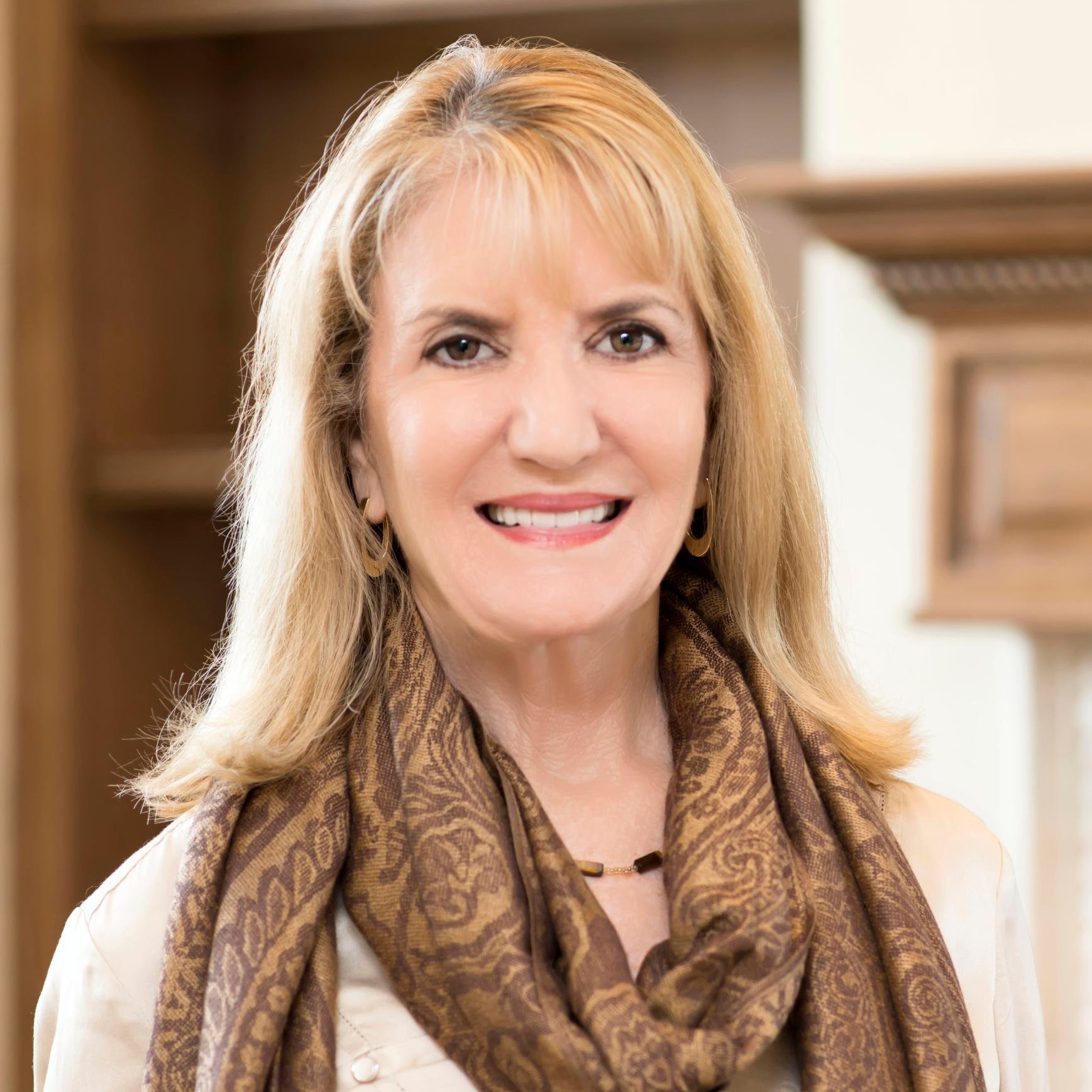 Experienced, Dedicated Realtor who Guides You through Your Home Buying or Selling Experience.
Happy Clients = Success!