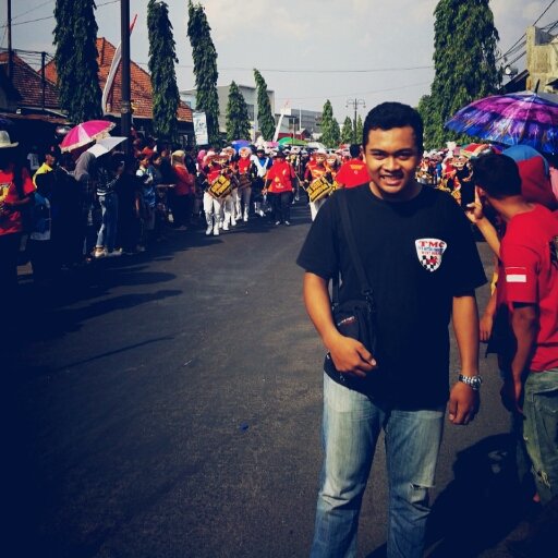 -@EinsScience -@GFFactory -@T_BRAC -@AKBCOMMUNITY -Admin semprul @FCBI_Bandung -Line: anggaiting_
