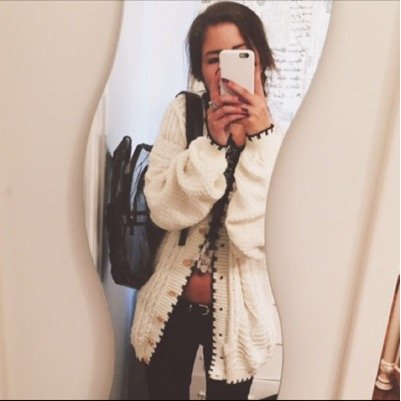 melaaniiiieeee's profile picture. 