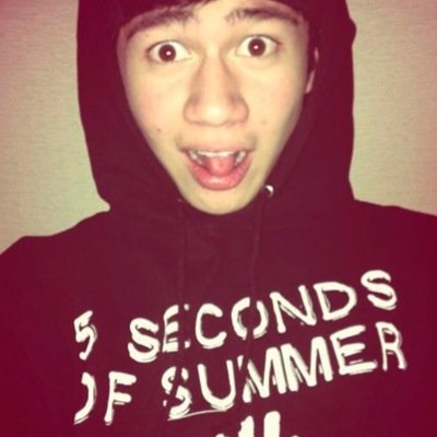 free follow from @qtobrien please follow i follow back !:)x