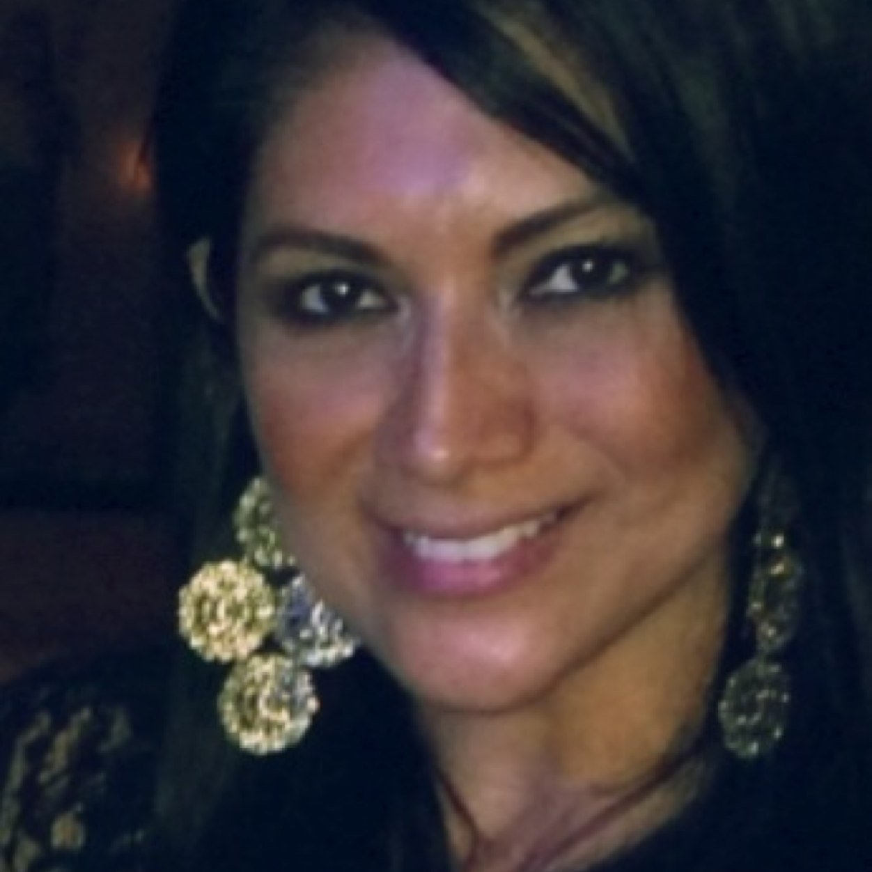 estelleyaj's profile picture. 