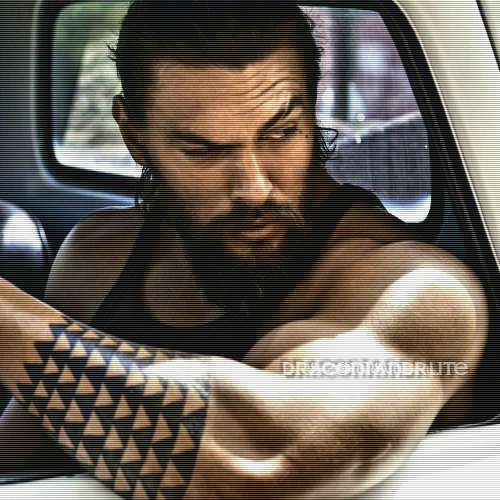 DraconianBrute's profile picture. Torɴ ғroм мy reαlм, loѕт oυт oғ мy тιмe. I αм тнe Drαɢoɴ Kιɴɢ ιɴ love wιтн α вoy. I вeloɴɢ тo нιм.