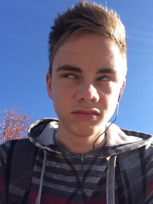 BessonateDaily's profile picture. In love with a guy who DOES know I exist Follow @CorbynBesson and
click the link to listen to some radical music