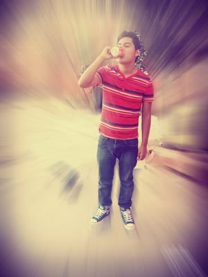 lacrimos12's profile picture. 