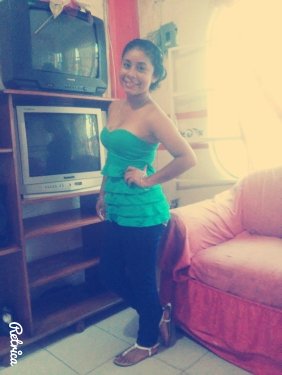 La Clave Para Ser Feliz: Es Hacer Lo Que Te Guste & Que Te Valga Madres El Que Dirán.  :D !❤❤ ツ
P.D. sígueme & te seguiré soy bien pinche buena onda!!* ツ