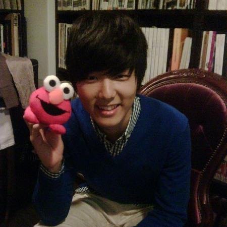 Drummer and vocalist of south korean rock band CN Blue | mine @fxparksyluna | june 28, 1991