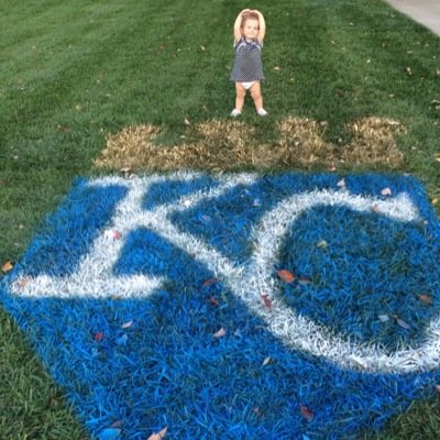 lisalightwine's profile picture. 