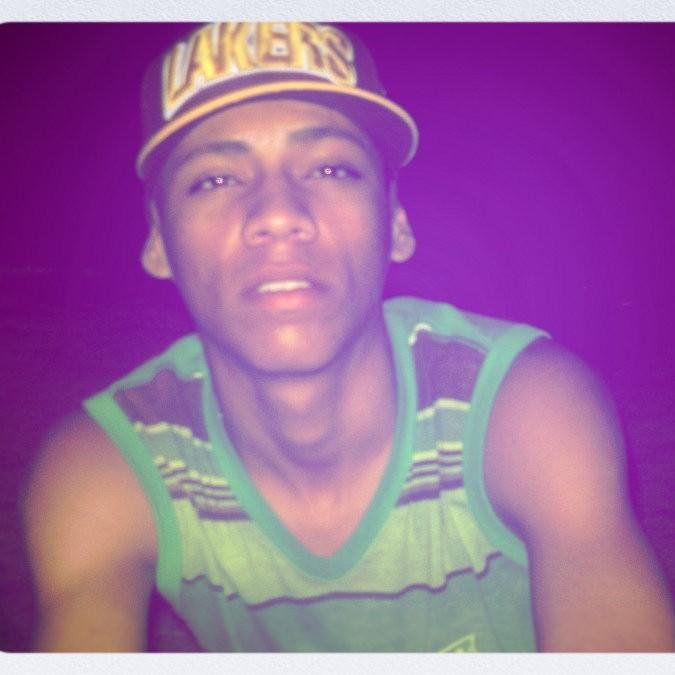 *Sin creer en nadie*