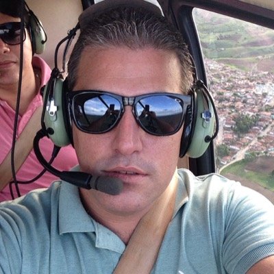 Estou aqui é pra viver, cair, aprender, levantar e seguir em frente Instagram Viniciusvfalcao