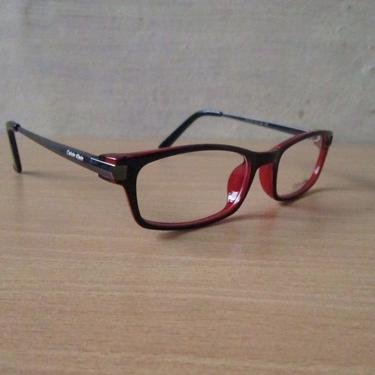 Menjual Frame Kacamata super . Bisa Pasang Lensa Minus, Plus, Cylindris. pin : 7EB14DF3