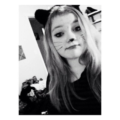 lanadelongs's profile picture. you're trash