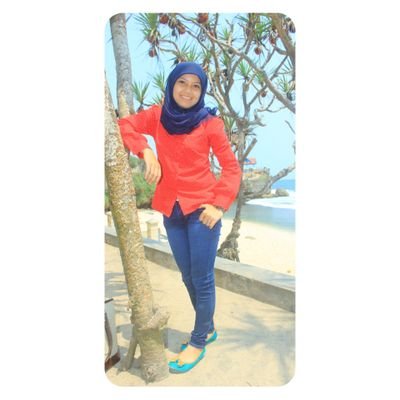 became succes later on :) 
always love @margo_basuky♡♡♡
PGSD Fkip UST'14