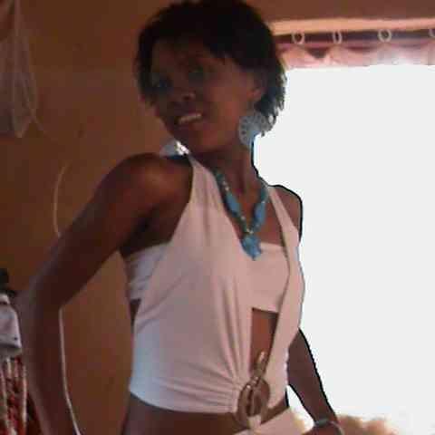 http://t.co/i0rpQtgUIK site de petites annonces coquines avec filles de Madagascar, sexy gasy !