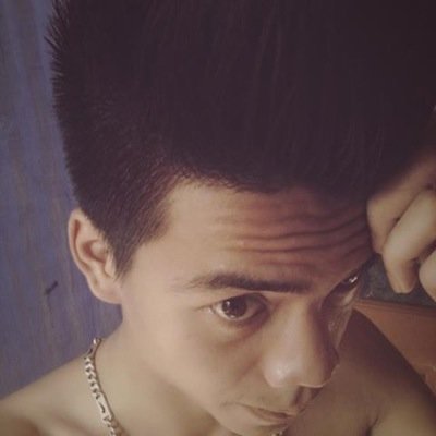 LinhSmartpost's profile picture. • Anh sẽ đợi em lơi tình yêu bắt đầu