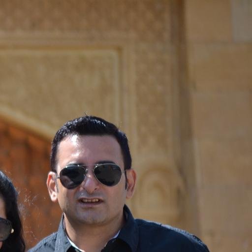 a Global Telecom Managed Services Expert and an enthusiastic Roadie, enjoys driving on challenging roads and still believes in power of love!! :-)