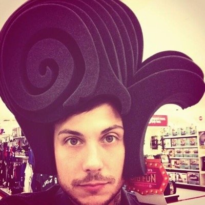 fabulous frank iero swag | @gerardsfashion