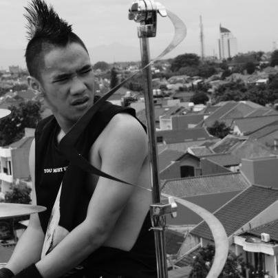 WE ARE IKVERS SUMENEP | Official fansbase of @ikmaltobing | Family of @IKVERS_PUSAT | more info ☎ 089657603090 / 21E57B73 let's join with us