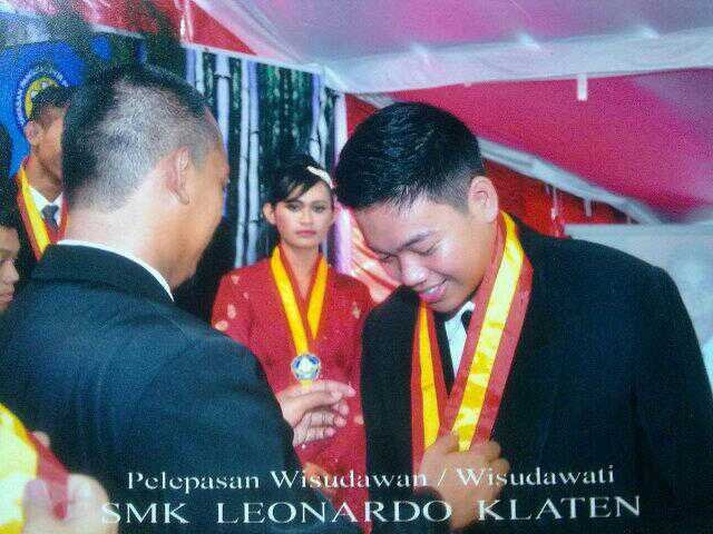Akun pindah @yonastiodanar . Apapun yang kamu minta dalam doa dengan penuh kepercayaan ,kamu akan menerimanya - Matius 21 : 22