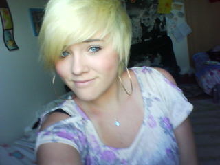 hellzyeah_'s profile picture. 