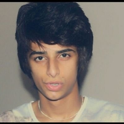 ‏(انا حمود 18 الرياض اسمر مو مفتوح)..........(انا سالب لي للكاش ومبادل لي المبادلين شكلي مو حلوو انا نحيف اهم شي الاحترام)♡♥♡♥