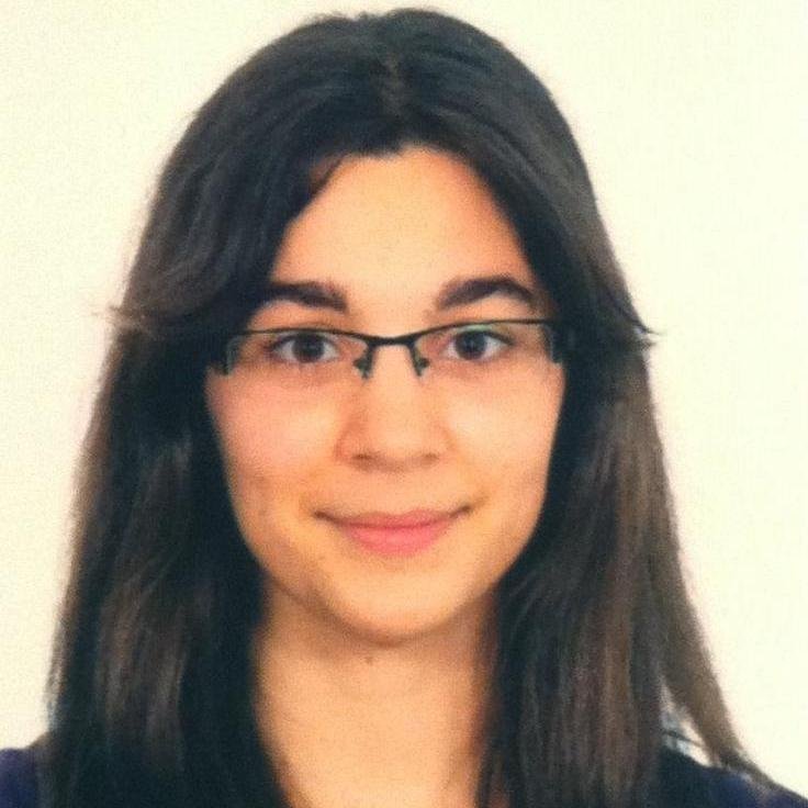 Lic. CC.Ambientales(UV). 

Máster en Gestión, Tratamiento y Valorización de Residuos Orgánicos(UMH).

Profe Secundaria