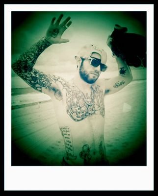 From Georgia I'm a Rapper music is my life of you want check my stuff out on soundcloud at LittleEchoppa 
I'M in Ft Lauderdale very hungry to work