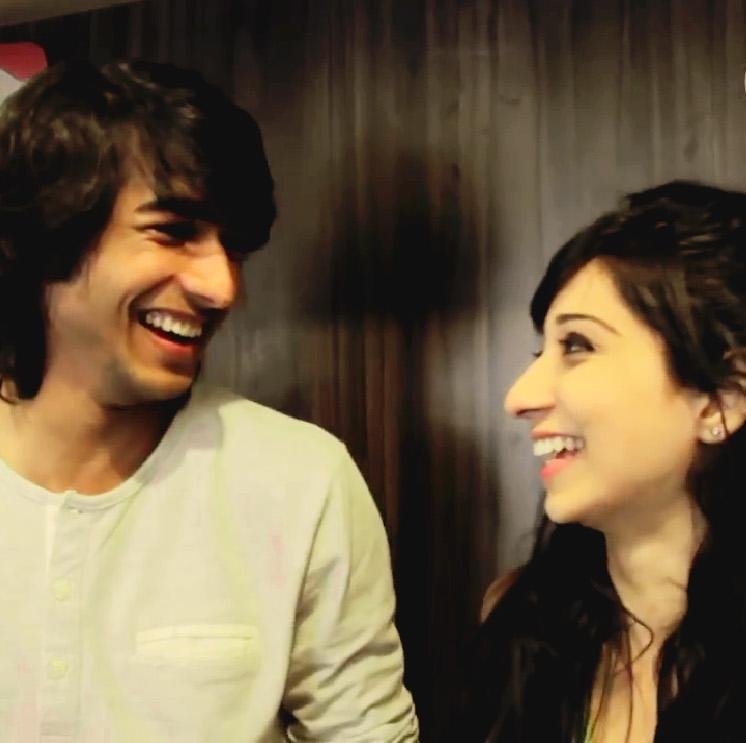 Follow us for all news,trivia,pictures,interviews of Shantanu Maheshwari and Vrushika Mehta of Channel V D3 Dil Dosti Dance. All VruShan fans are most welcome!