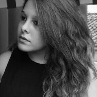 MissGonzavii's profile picture. Compañera de @MCrisNewEra. Cantante, guitarrista y metalera. MD. Soy cariñosa y comprensiva, no me toques los cojones que me pongo agresiva.