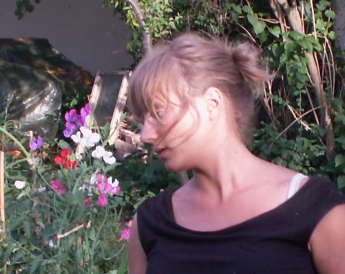 JannaLundberg's profile picture. Skolforskande tvåbarnsmor med stor trädgård och gammalt hus: praktiskt arbete i teorin är min grej.