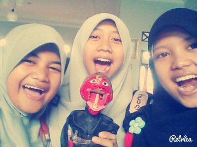 fans nya kak @danang postman sama kak @imam darto walau pun kurang terkenal tapi wish you all the best :-* ;-) B-)  kalau gg shanggup nya shanggupin....