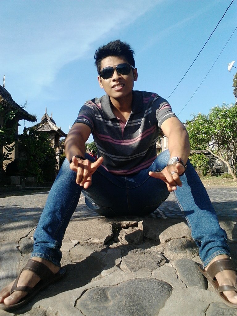 I Gede Putra Artawan
Denpasar. 8 Juli 1993
Ni Nyoman Sulistya Asthity