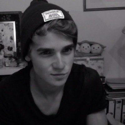 hi i made an account @joesuggfgs and it would mean so much if u followed it because im lame ,, i love u