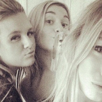 courtneycrane10's profile picture. Beauty theripy. Cosmetic.
People will stab you in your back and then ask why you're bleeding.