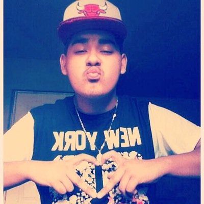 skater  loves music fun n crazy 
snapchat:djkrazy16
kik:lopezp16 
follow me ill follow back