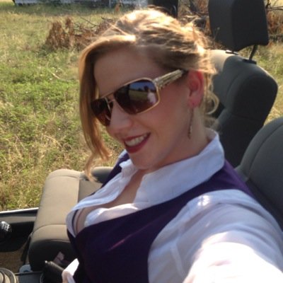 momonious's profile picture. 