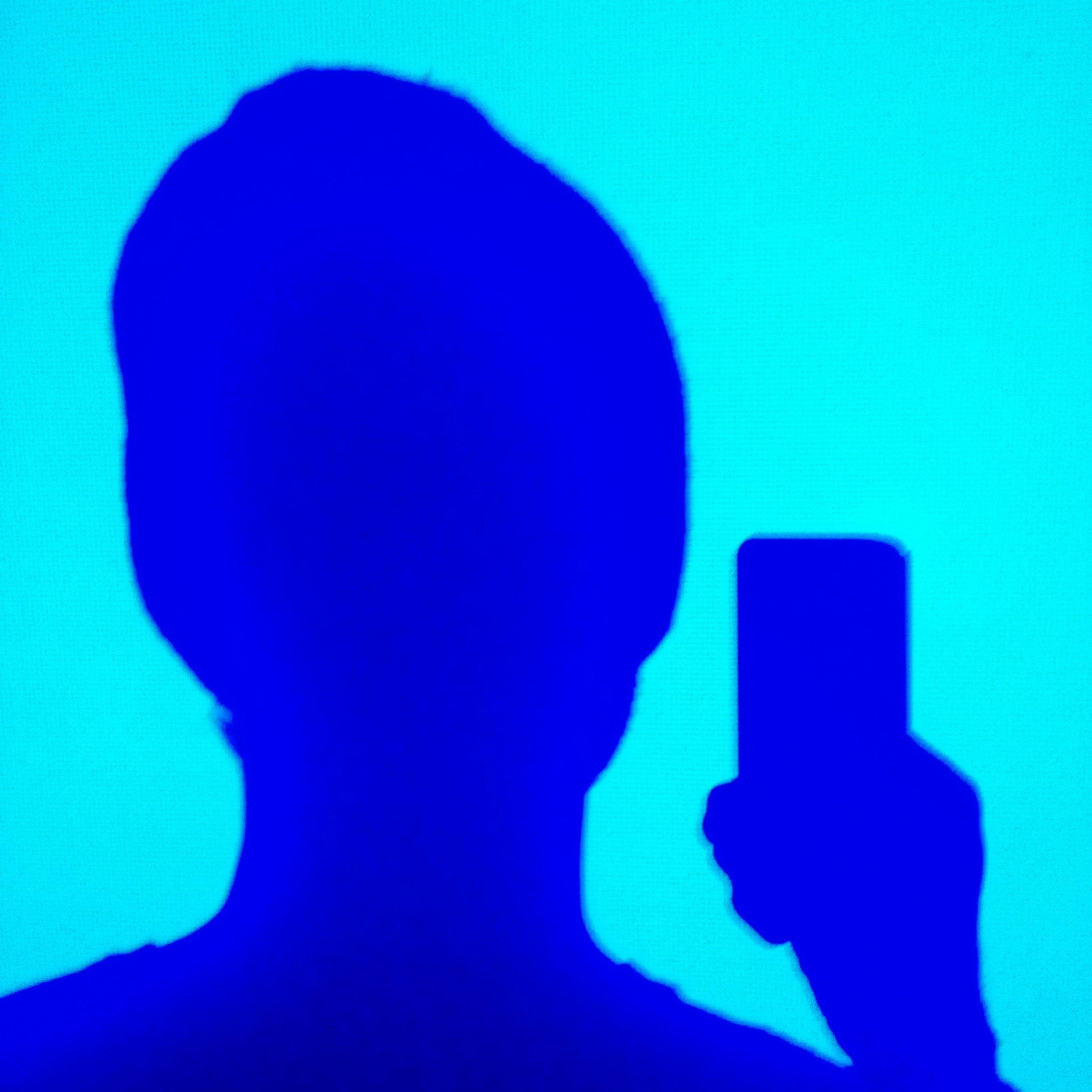 PippoScatola's profile picture. Come ci si può fidare del genere umano, quando hanno dovuto inventare le toilette autoigienizzanti?