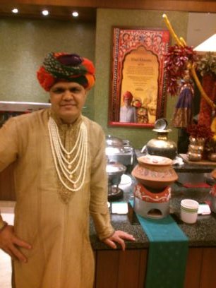specialist in marwari food, nd i love to do experiment and try to find something new always..!!